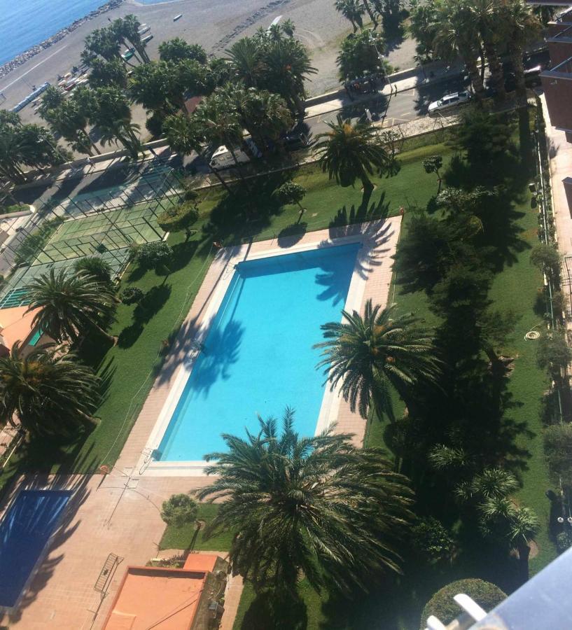 Apartamento Las Gondolas Playa Alojamientos Vistamar Almuñécar Zewnętrze zdjęcie